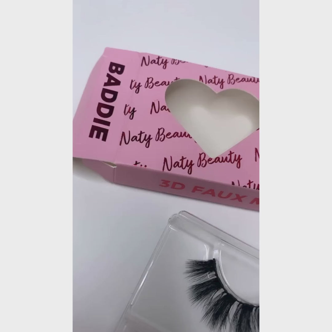 Cílios Baddie
